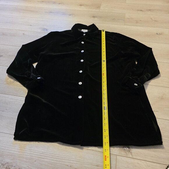 VTG Jacqueline Ferrar Black Velvet Velour Long Sleeve Collar Button Shirt Sz Med - Picture 3 of 9
